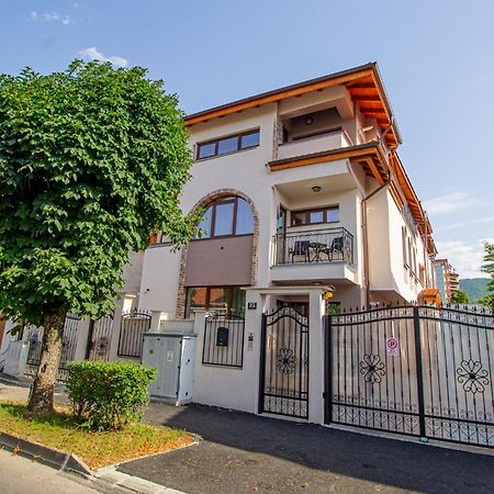 Cozy Brand New Boutique Aparthotel 브라쇼브 외부 사진